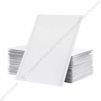 Pencetakan Flexo Kertas Kraft Tahan Air Pink Tas Belanja Kraft Bubble Mailer
